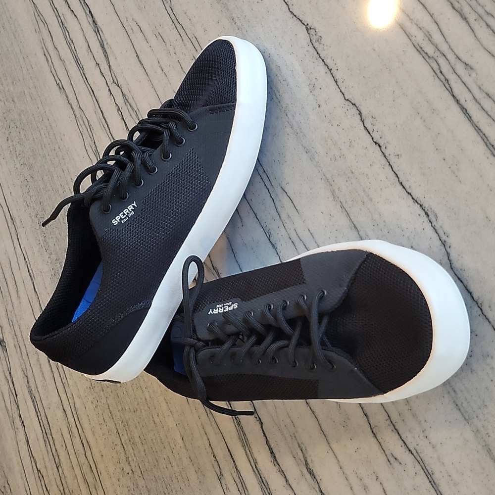 New without tag Sperry men's shoes